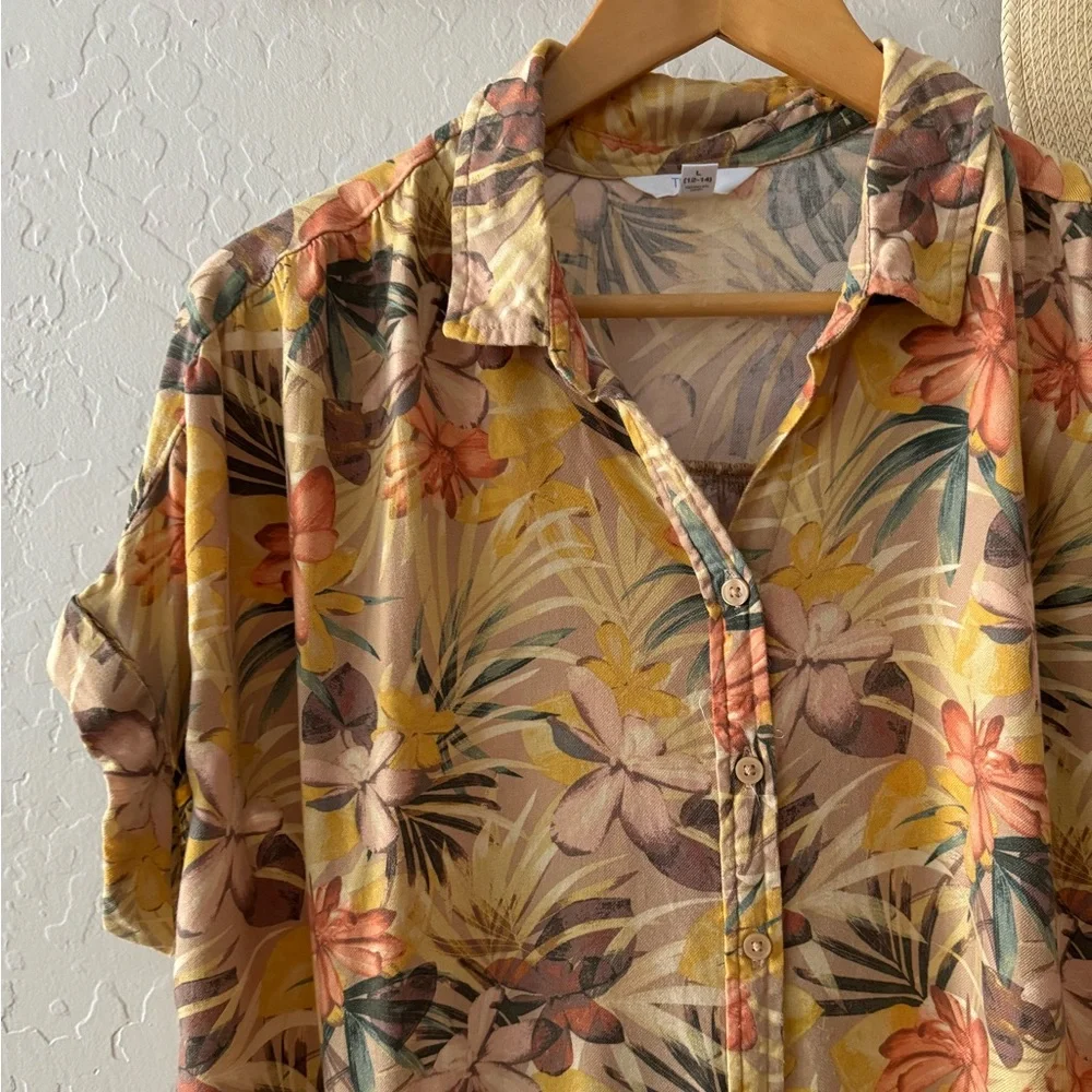 Hawaiian flower blouse - Picture 2 of 15